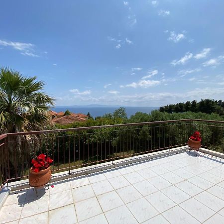 Ferienwohnung Amazing Sea View Loft, Áfitos Exterior foto